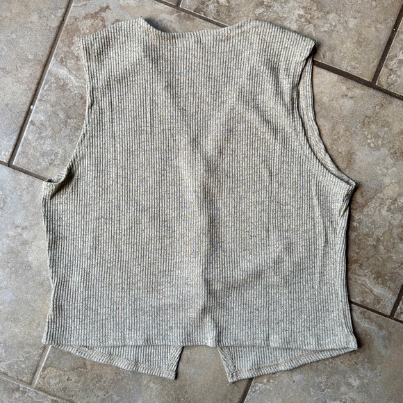 Women's Tan Ribbed Button-Up Top - Picture 4 of 4